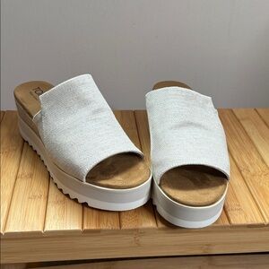 TOP Moda White Platform Slide Mules